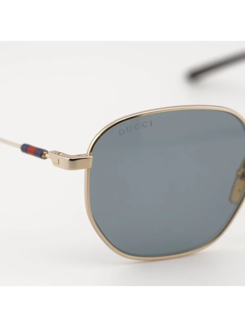 Gucci GG2095S 003 Sunglasses Gold Square Frame, Grey Lenses
